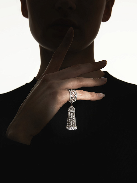 Узкое кольцо-кисть из серебра с фианитами, 2