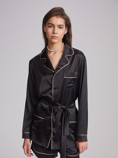 Черная шелковая пижама с бежевым кантом, 2