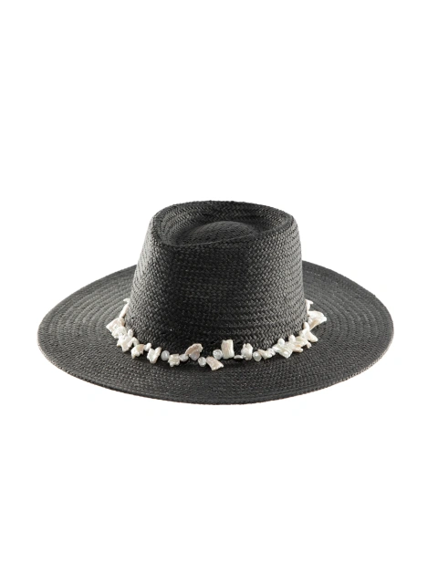 Черная соломенная шляпа с отделкой из жемчуга, 1