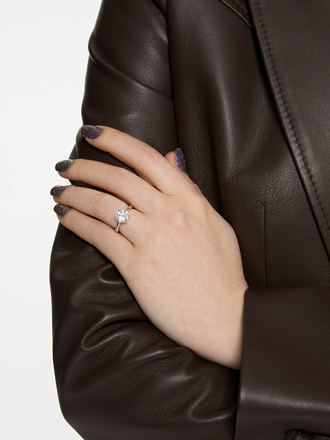 Кольцо из белого золота с бриллиантом, 2 Кольцо из белого золота с бриллиантом, 2