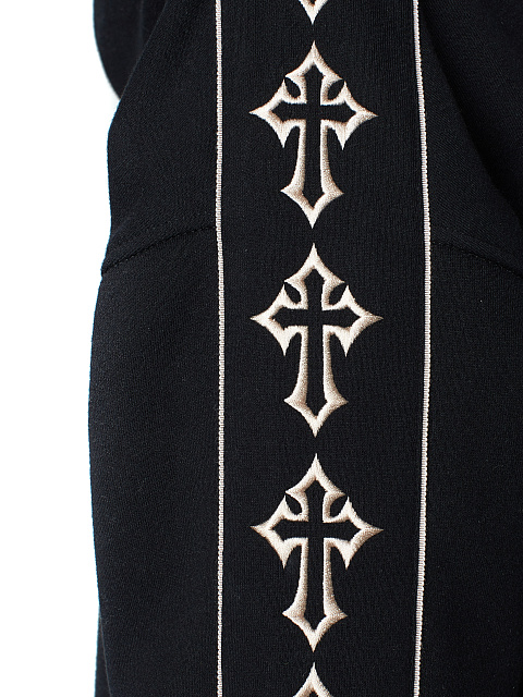 Черный трикотажный костюм с вышивкой в виде крестов, 5