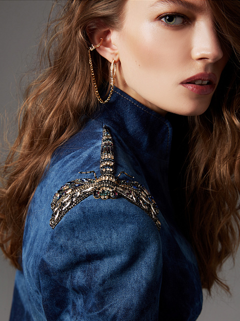 Костюм из денима с вышивкой, 8