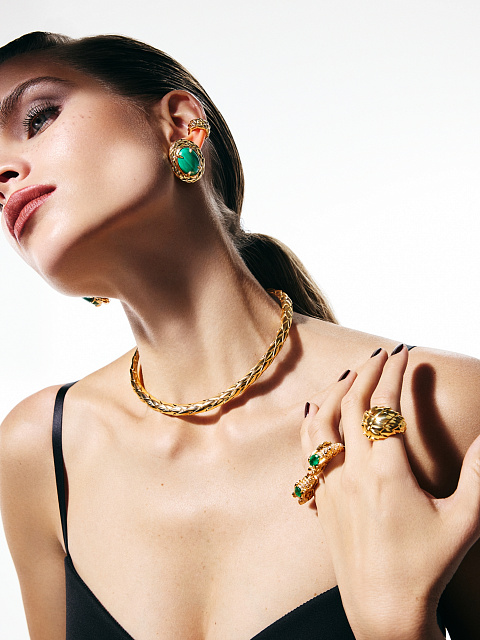 Кольцо из желтого золота с изумрудами и бриллиантами, 3