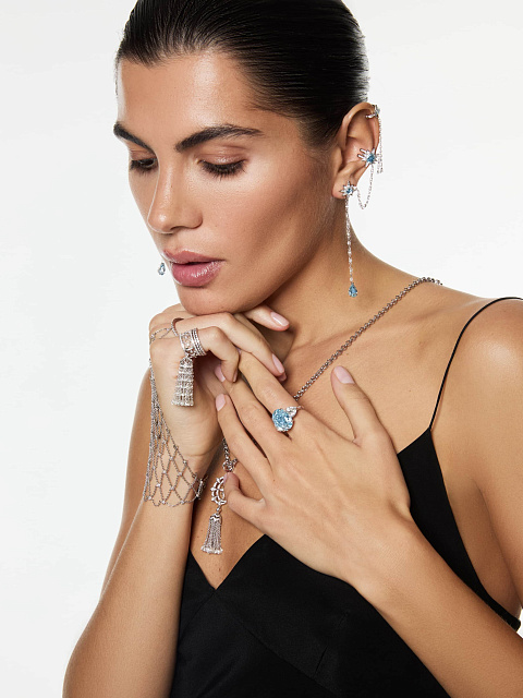 Кольцо-кисть из белого золота и бриллиантов, 3 Кольцо-кисть из белого золота и бриллиантов, 3