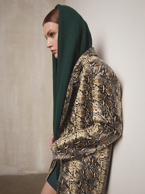 Зеленая вязаная косынка, 4