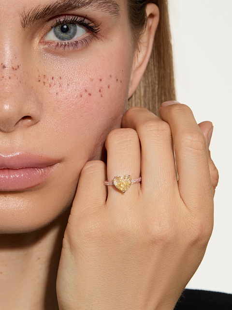 Кольцо из розового золота с коричневым бриллиантом в огранке «сердце», 2 Кольцо из розового золота с коричневым бриллиантом в огранке «сердце», 2