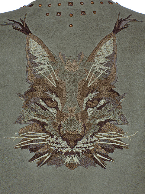 Серый жилет из овчины с вышивкой и клепками, 3 Серый жилет из овчины с вышивкой и клепками, 3