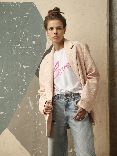 Белая хлопковая футболка с неоновым принтом Love, 4 Белая хлопковая футболка с неоновым принтом Love, 4