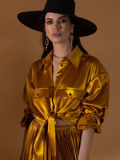 Колье-чокер из желтого золота и бриллиантов, 4