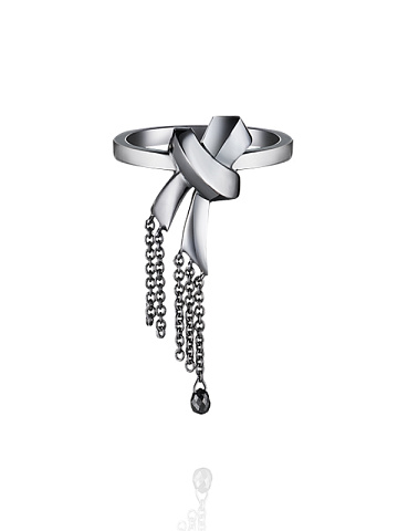 Кольцо с подвесками из черненого золота с бриллиантом, 1