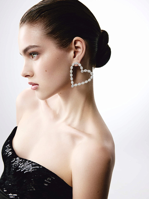 Серьги в виде сердец из белого золота с бриллиантами, 5 Серьги в виде сердец из белого золота с бриллиантами, 5