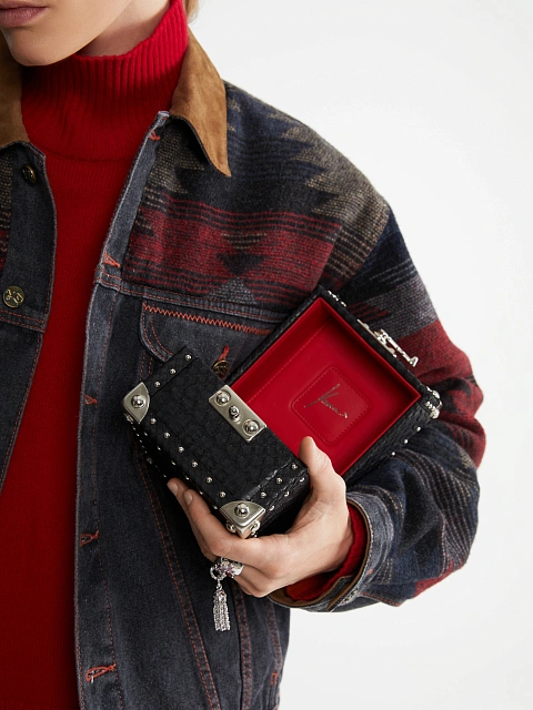 Черная сумка-куб из кожи питона, 13