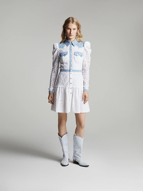 Белое платье-мини из кружева с отделкой из голубого денима, 5