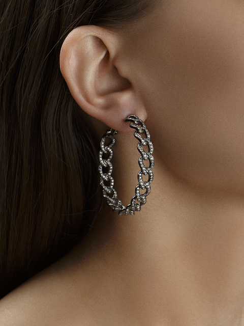 Хупсы из черненого золота с бриллиантами, 2