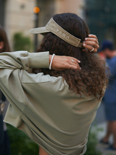 Зеленый козырек из денима со салатовой вышивкой, 7