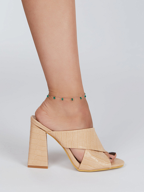 Браслет на лодыжку из серебра с позолотой с изумрудными фианитами в огранке "Сердце", 2