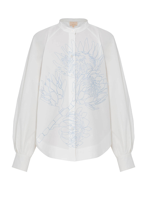 Белая рубашка с голубой вышивкой, 1