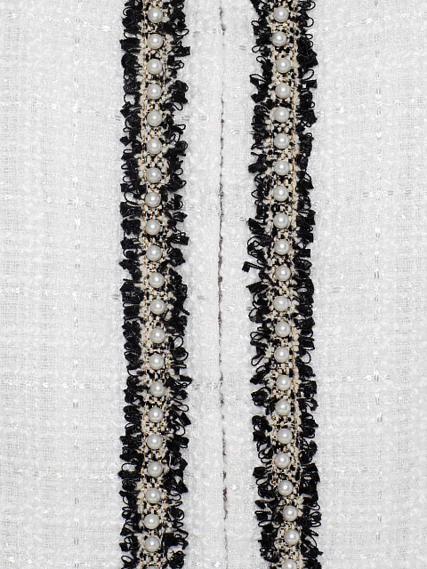 Белый твидовый жакет с жемчугом, 3