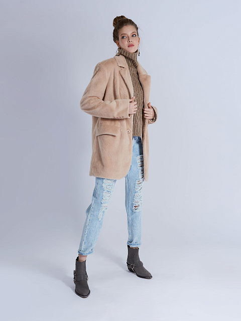 Бежевый однобортный жакет из эко-меха, 8