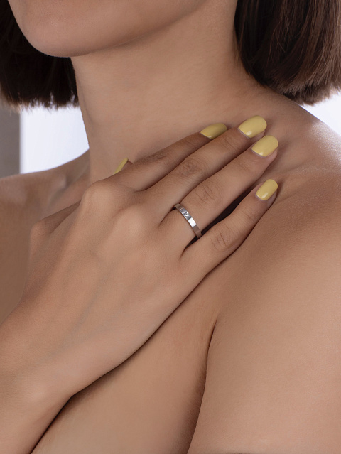 Кольцо из белого золота с бриллиантом круглой огранки, 4 Кольцо из белого золота с бриллиантом круглой огранки, 4