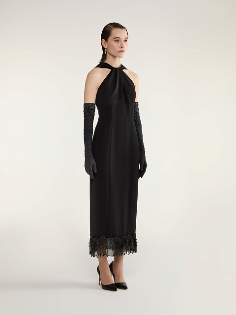 Черное платье-миди с открытыми плечами и бахромой, 4 Черное платье-миди с открытыми плечами и бахромой, 4