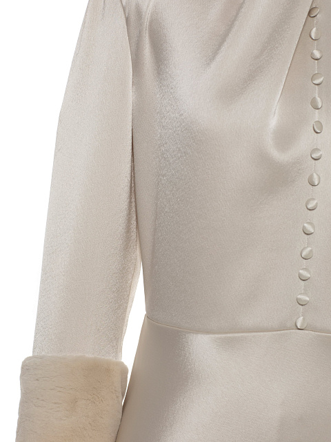 Молочное платье из шелка с манжетами из меха норки, 3