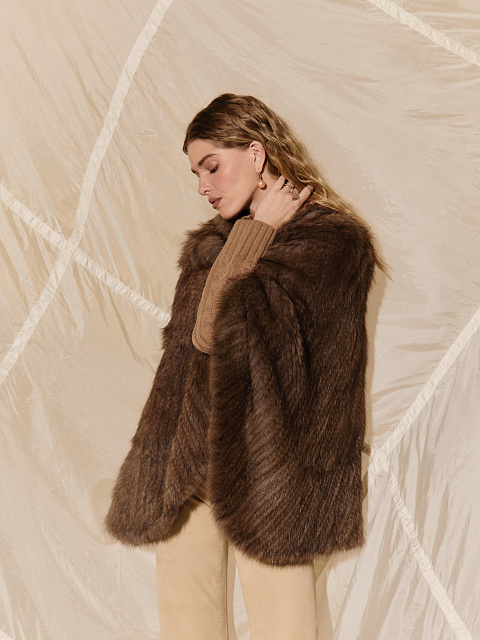 Пончо из меха соболя, 3 Пончо из меха соболя, 3