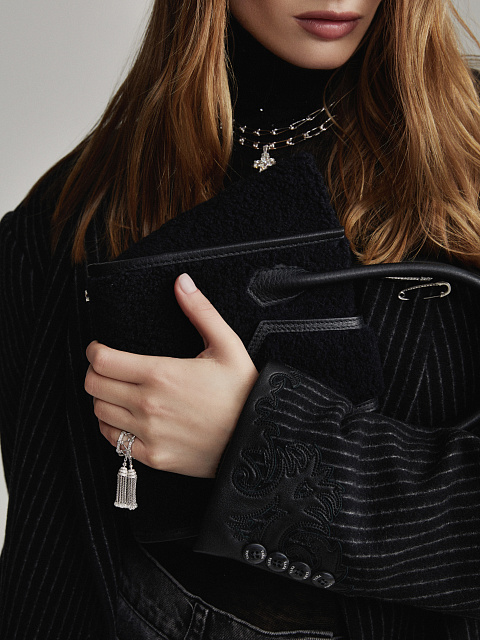 Кольцо-кисть из белого золота с бриллиантами, 7 Кольцо-кисть из белого золота с бриллиантами, 7