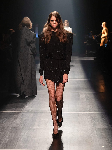 Look #85, 1 Look #85, 1