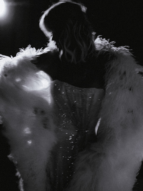 Белое платье-мини из сетки со стразами, 9 Белое платье-мини из сетки со стразами, 9