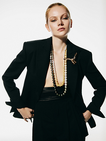 Брошь в виде орла из розового золота с коричневыми бриллиантами, 2 Брошь в виде орла из розового золота с коричневыми бриллиантами, 2