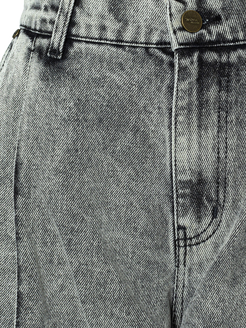 Серые джинсы, 3