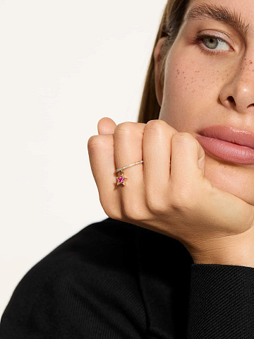 Кольцо из желтого золота с подвеской в виде звезды c рубинами, 2