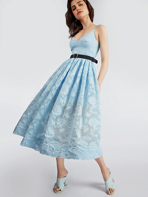 Черный ремень с серебристой пряжкой, 4 Черный ремень с серебристой пряжкой, 4