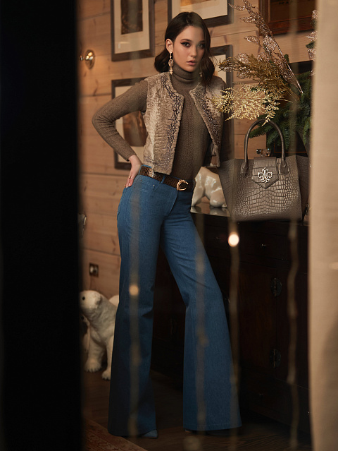 Бежевый жилет из каракуля с вышивкой, 6 Бежевый жилет из каракуля с вышивкой, 6