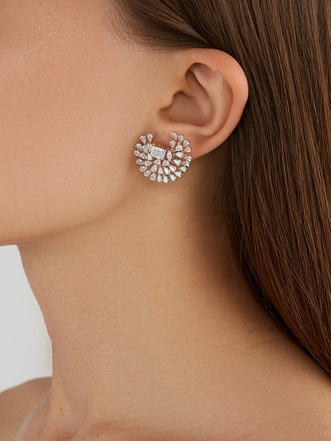 Пусеты из розового золота с бриллиантами разной огранки, 2