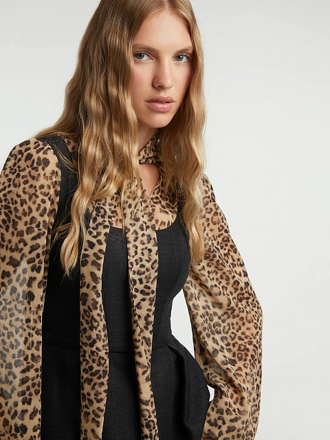 Черное платье-мини с кружевным подъюбником, 9