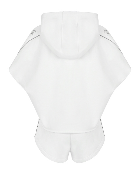 Белый трикотажный костюм с шортами и серой вышивкой, 2 Белый трикотажный костюм с шортами и серой вышивкой, 2