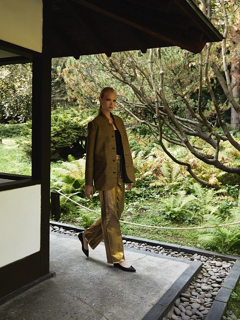 Прямые джинсы с золотым напылением, 10