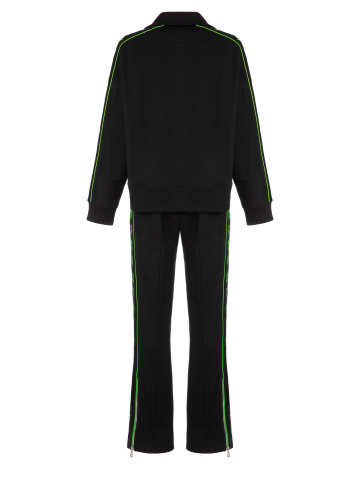 Черный костюм с укороченной толстовкой и неоново-зеленой вышивкой, 2