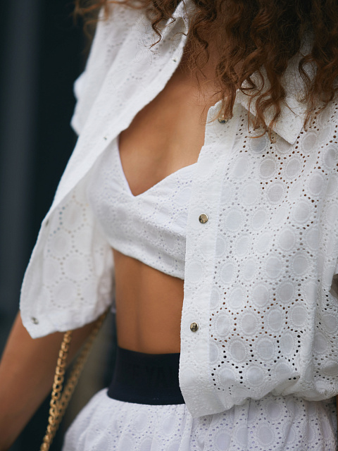 Белый хлопковый сет из рубашки с коротким рукавом и бра, 11