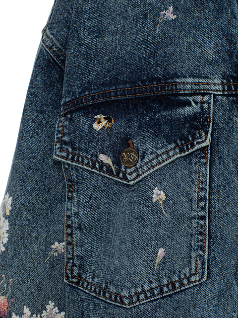 Синяя джинсовая куртка с цветочной вышивкой, 4