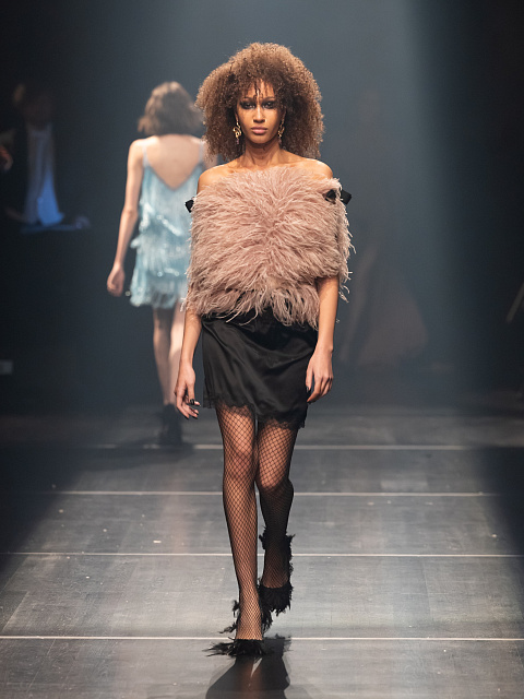 Look #32, 1 Look #32, 1