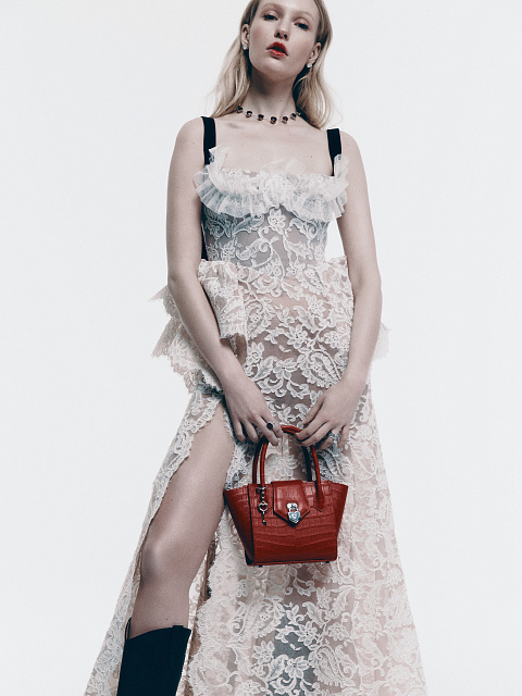 Белое платье-макси из кружева с баской, 2