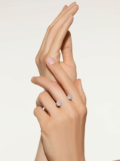 Кольцо из белого золота с бриллиантами, 3 Кольцо из белого золота с бриллиантами, 3