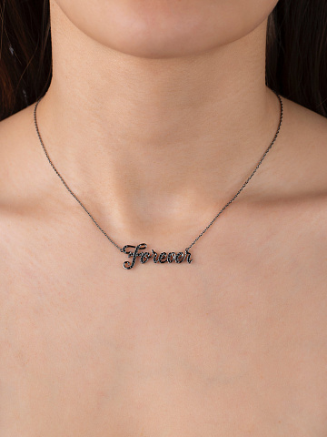 Колье с кулоном "Forever" из черненого золота с бриллиантами, 2