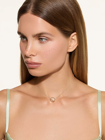 Колье с кулоном с буквой А из белого золота с горным хрусталем, 2