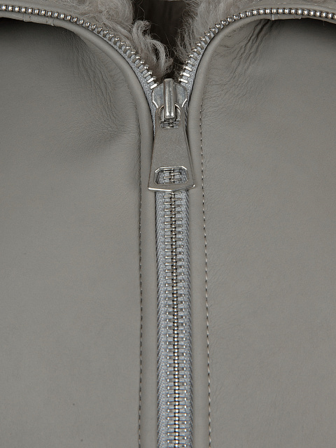 Серый жилет из овчины с вышивкой, 3