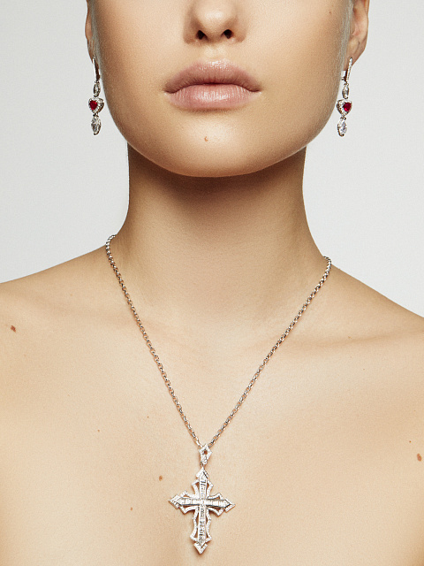 Колье с кулоном-крестом из белого золота с бриллиантами, 6 Колье с кулоном-крестом из белого золота с бриллиантами, 6