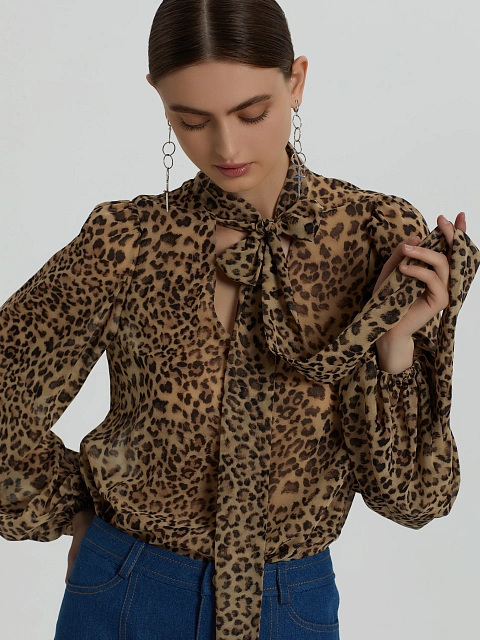 Бежевая блузка с леопардовым принтом из шифона, 2